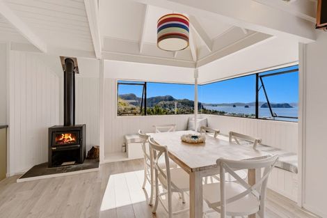 Photo of property in 5 Florence Place, Hahei, Whitianga, 3591