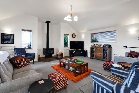 Photo of property in 60 Brookes Road, Cardiff, Stratford, 4391