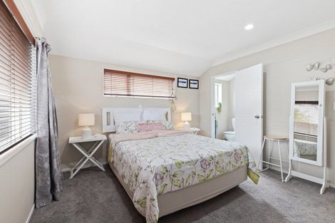 Photo of property in 7 Greig Place, Pukekohe, 2120