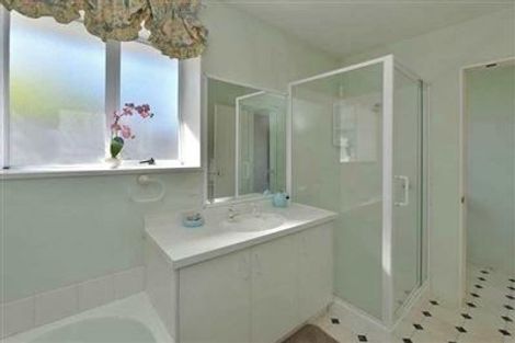 Photo of property in 2/136 Memorial Avenue, Burnside, Christchurch, 8053