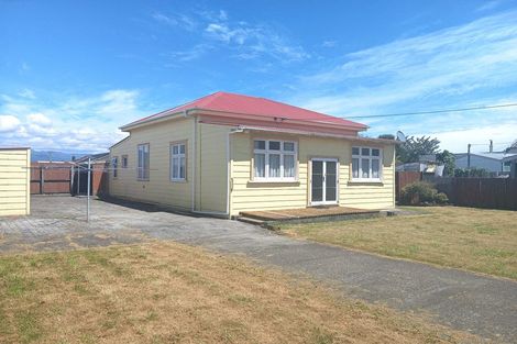 Photo of property in 6 Chamberlain Street, Waimangaroa, Westport, 7891