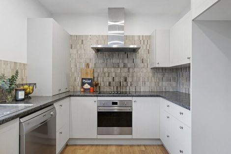 Photo of property in 6 Barrington Street, Somerfield, Christchurch, 8024