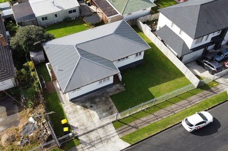 Photo of property in 20a Beaubank Road, Kelston, Auckland, 0602