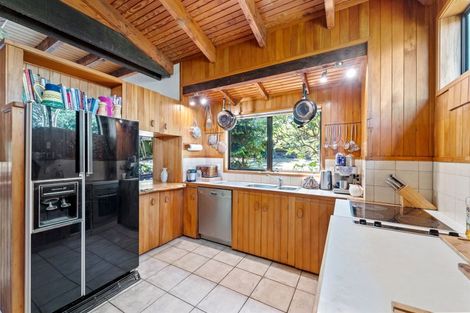 Photo of property in 58 D'oyly Drive, Stanmore Bay, Whangaparaoa, 0932