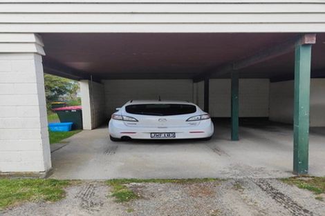 Photo of property in 2/19 Pirie Crescent, Moera, Lower Hutt, 5010