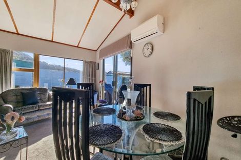 Photo of property in 2b Bell Road, Western Heights, Rotorua, 3015