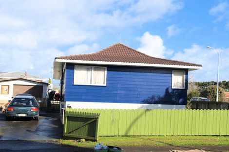 Photo of property in 1 Dewhurst Place, Favona, Auckland, 2024