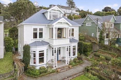 Photo of property in 129 Upland Road, Kelburn, Wellington, 6012