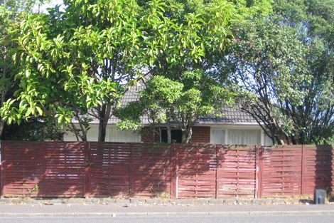 Photo of property in 2/3202 Great North Road, New Lynn, Auckland, 0600