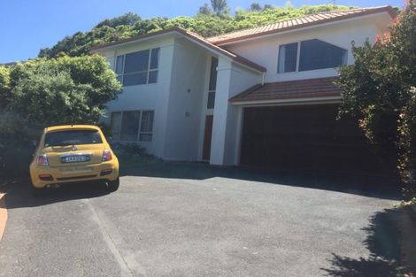 Photo of property in 6 Kapil Grove, Khandallah, Wellington, 6035