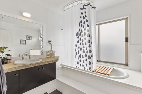 Photo of property in 6 Portland Street, Welcome Bay, Tauranga, 3112