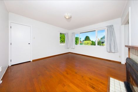 Photo of property in 3 Roby Street, Te Atatu Peninsula, Auckland, 0610