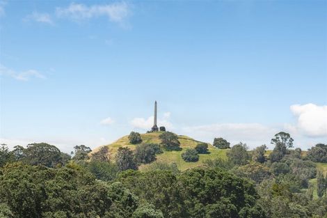 Photo of property in 54 Omahu Road, Greenlane, Auckland, 1051