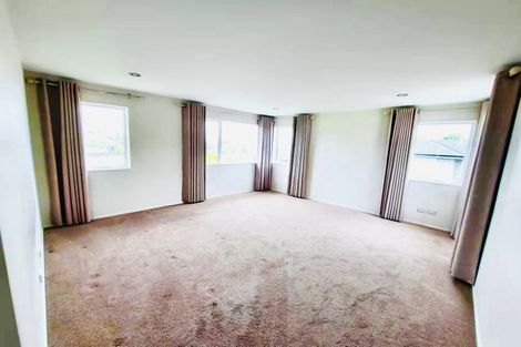 Photo of property in 4a Marina View Drive, West Harbour, Auckland, 0618