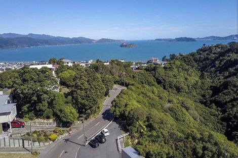 Photo of property in 26 Akatea Road, Korokoro, Lower Hutt, 5012