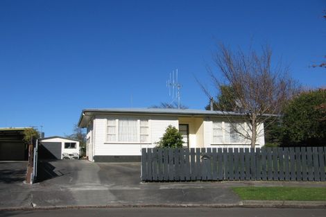 Photo of property in 55 Abraham Crescent, Milson, Palmerston North, 4414