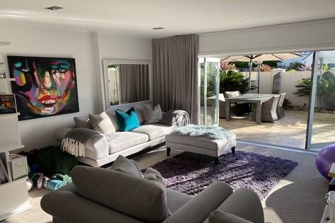 Photo of property in 1/11 Cecil Road, Milford, Auckland, 0620