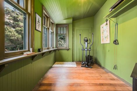 Photo of property in 74 Sar Street, Wadestown, Wellington, 6012