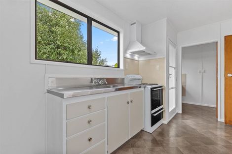 Photo of property in 2/9 Hydra Place, Glen Eden, Auckland, 0602