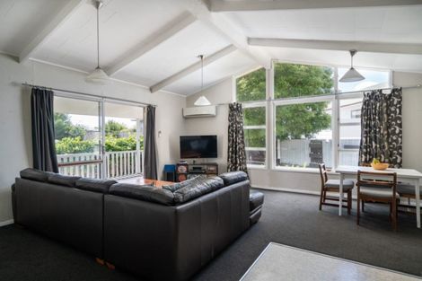 Photo of property in 28 Invergarry Road, Hilltop, Taupo, 3330