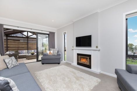 Photo of property in 10 Flynn Road, Pukekohe, 2120