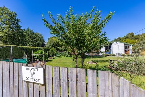 Photo of property in Ruatiti Cottage, 1693 Ruatiti Road, Ruatiti, Raetihi, 4696
