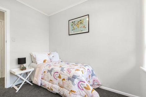 Photo of property in 20 Halberg Street, Papakura, 2110