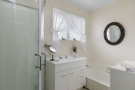 Photo of property in 298 Wellington Road, Wainuiomata, Lower Hutt, 5014