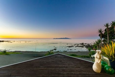 Photo of property in 7 Ocean Parade, Pukerua Bay, 5026