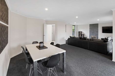Photo of property in 28 Branigan Parade, Kelvin Grove, Palmerston North, 4414