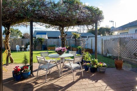 Photo of property in 6 Bucksburn Place, Greenmeadows, Napier, 4112