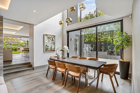 Photo of property in 98 Paritai Drive, Orakei, Auckland, 1071