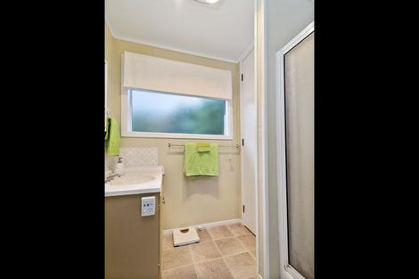 Photo of property in 32 Gillies Avenue, Taupo, 3330