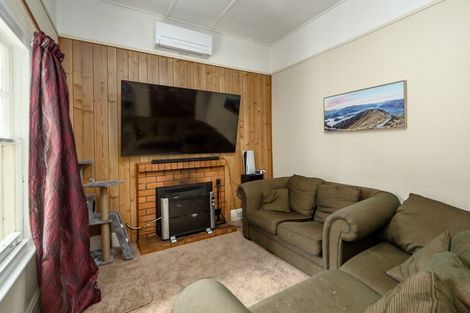 Photo of property in 44 Waite Street, Featherston, 5710