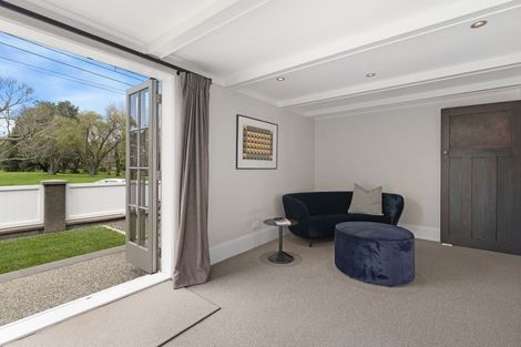 Photo of property in 20 Seabreeze Road, Narrow Neck, Auckland, 0624