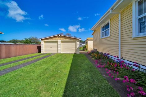 Photo of property in 44 Kapuni Street, Manaia, 4612