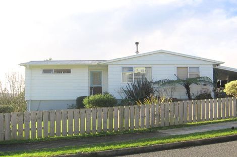 Photo of property in 3 Friendship Place, Onerahi, Whangarei, 0110