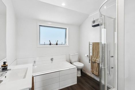 Photo of property in 10 Gallipoli Place, Paraparaumu, 5032