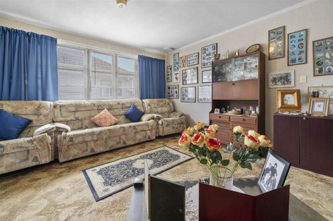 Photo of property in 19 Lockwood Crescent, Taita, Lower Hutt, 5011