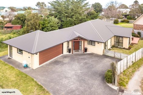 Photo of property in 6-10 Saint Johns Close, Feilding, 4702