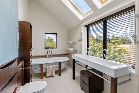 Photo of property in Millbrook Resort, 1 Malaghans Ridge, Arrowtown, 9371