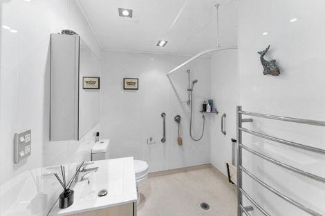 Photo of property in 28 Riverside, Nelson, 7010