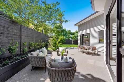 Photo of property in 17 Fordyce Avenue, Sunnyhills, Auckland, 2010