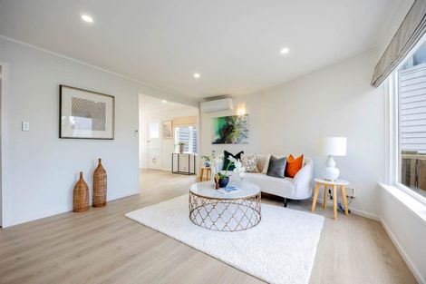 Photo of property in 23 Korotaha Terrace, Rothesay Bay, Auckland, 0630