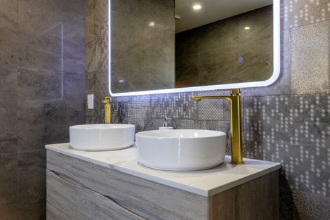 Photo of property in 5 Grandview Lane, Acacia Bay, 3385