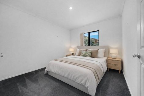 Photo of property in 69a Awaroa Road, Sunnyvale, Auckland, 0612