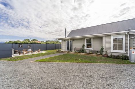 Photo of property in 99 Jellicoe Street, Martinborough, 5711