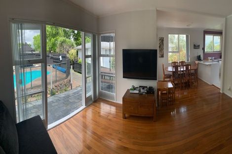 Photo of property in 10 Yeoman Place, Howick, Auckland, 2014