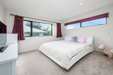 Photo of property in 57a Glendene Avenue, Glendene, Auckland, 0602