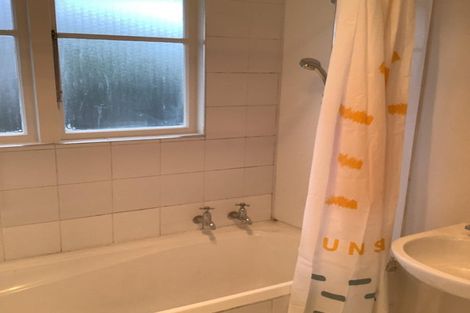 Photo of property in 18 Avonhead Road, Avonhead, Christchurch, 8042